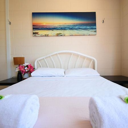 Caloundra Backpackers Hostel Exterior foto
