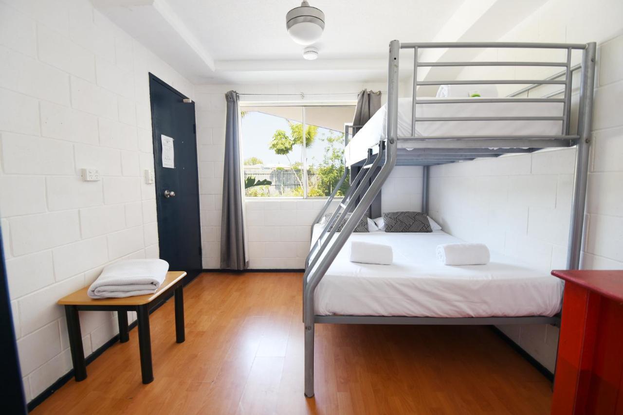 Caloundra Backpackers Hostel Exterior foto