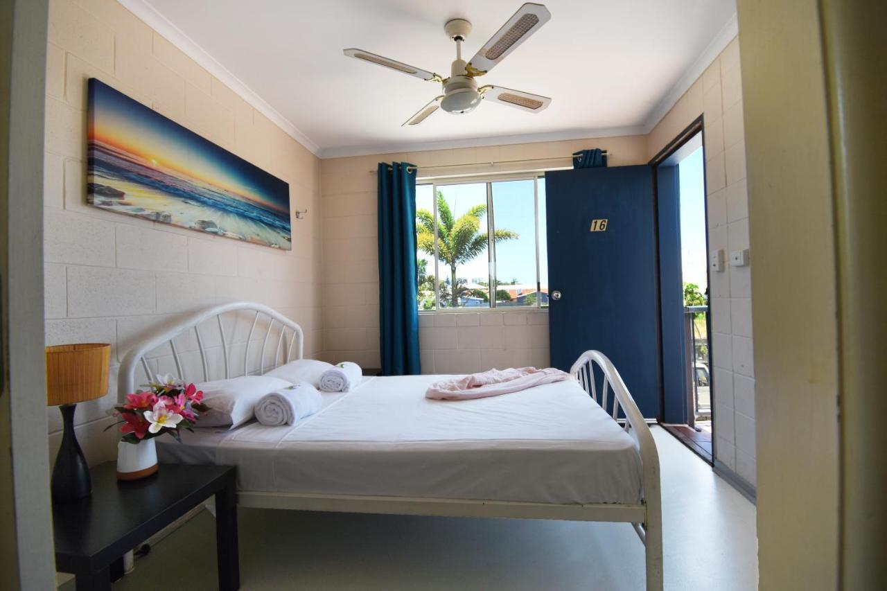 Caloundra Backpackers Hostel Exterior foto
